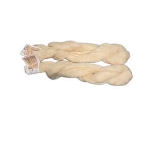 (2) Artyarns Silk Mohair 70% Super Kid Mohair 30% Silk 25g/.8oz 210m/230yd Ivory